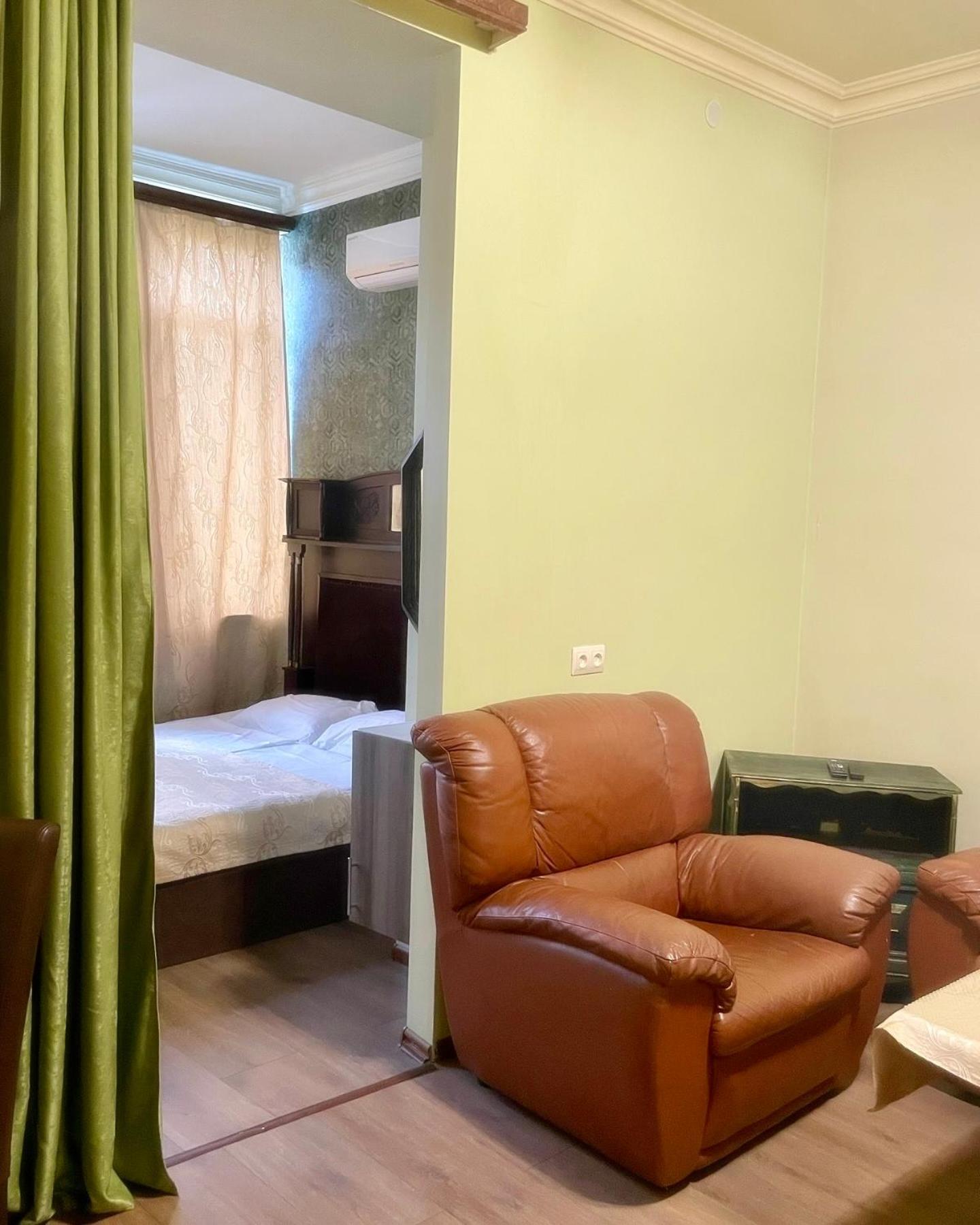 Studio Boutique Hotel At Cascade Jerevan Exteriör bild